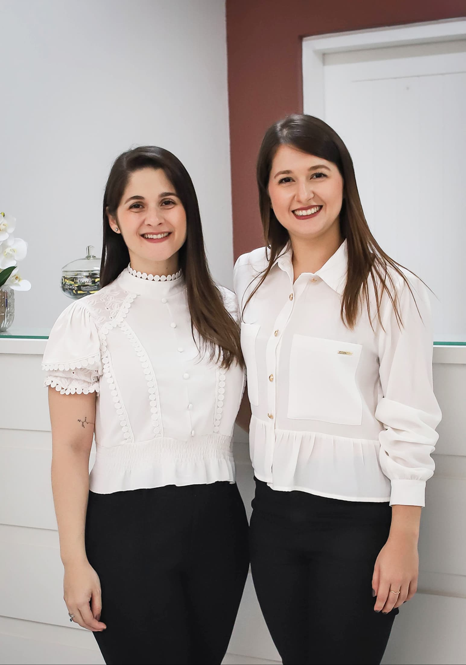 Dras. Renata e Roberta Pimentel, fundadoras da Studio do Sorriso
